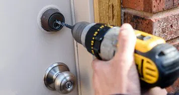 Security Locksmith Services Little Rock, AR 501-374-3099 Security Locksmith Services Little Rock, AR 501-374-3099 - 13-Key-Broke-In-Lock