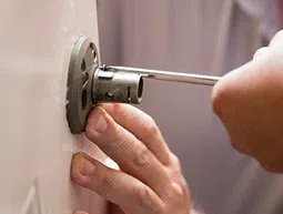 Security Locksmith Services Little Rock, AR 501-374-3099 - 18-Emergency-Opening